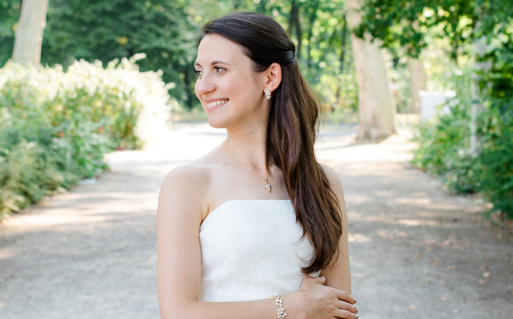 Hochzeitsschmuck für den perfekten Tag. Ob schlicht oder eher romantisch. Auch in Rosegold oder Silber in vielen Styles erhältlich.