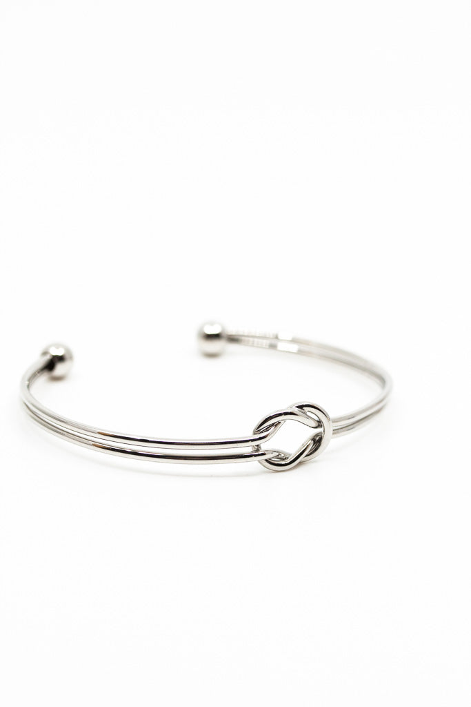 Armspange versilbert Knoten - Catalea - Schlichter Schmuck - Minimalistischer Schmuck - Modeschmuck