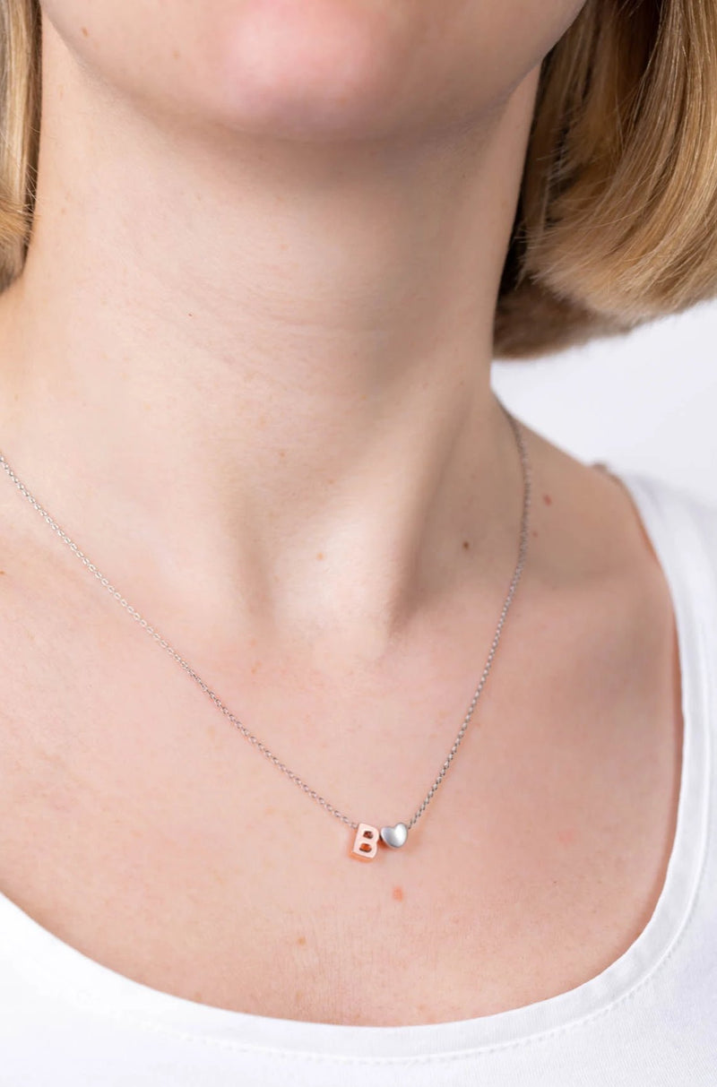 Kette Buchstabe Herz Druckschrift - Catalea - Schlichter Schmuck - Minimalistischer Schmuck - Modeschmuck