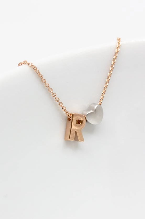 Kette Buchstabe Herz Druckschrift - Catalea - Schlichter Schmuck - Minimalistischer Schmuck - Modeschmuck