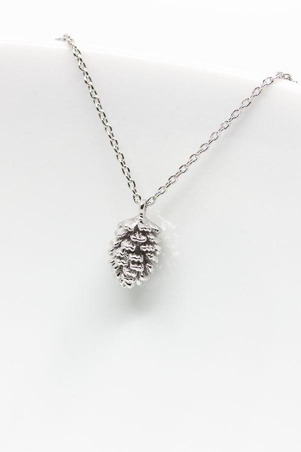 Kette versilbert Tannenzapfen - Catalea - Schlichter Schmuck - Minimalistischer Schmuck - Modeschmuck
