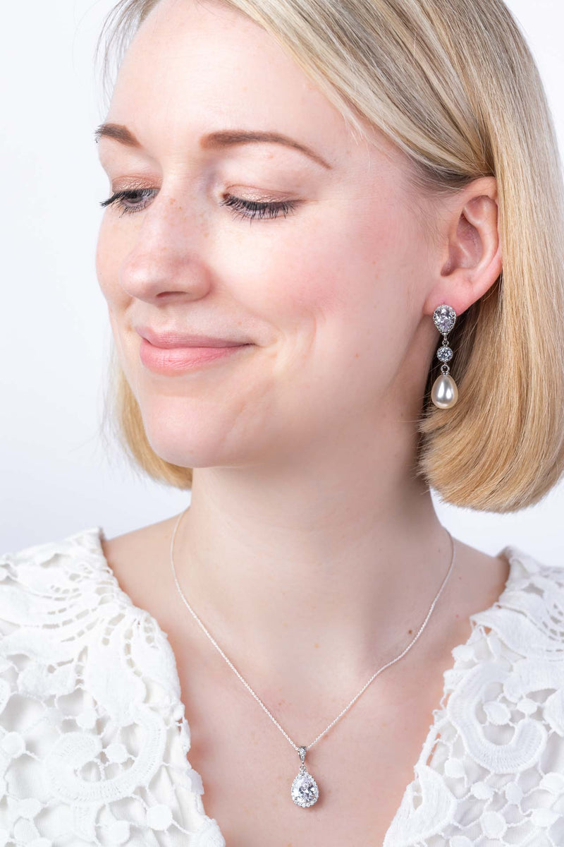Ohrringe Aurora versilbert Perlen - Catalea - Schlichter Schmuck - Minimalistischer Schmuck - Modeschmuck
