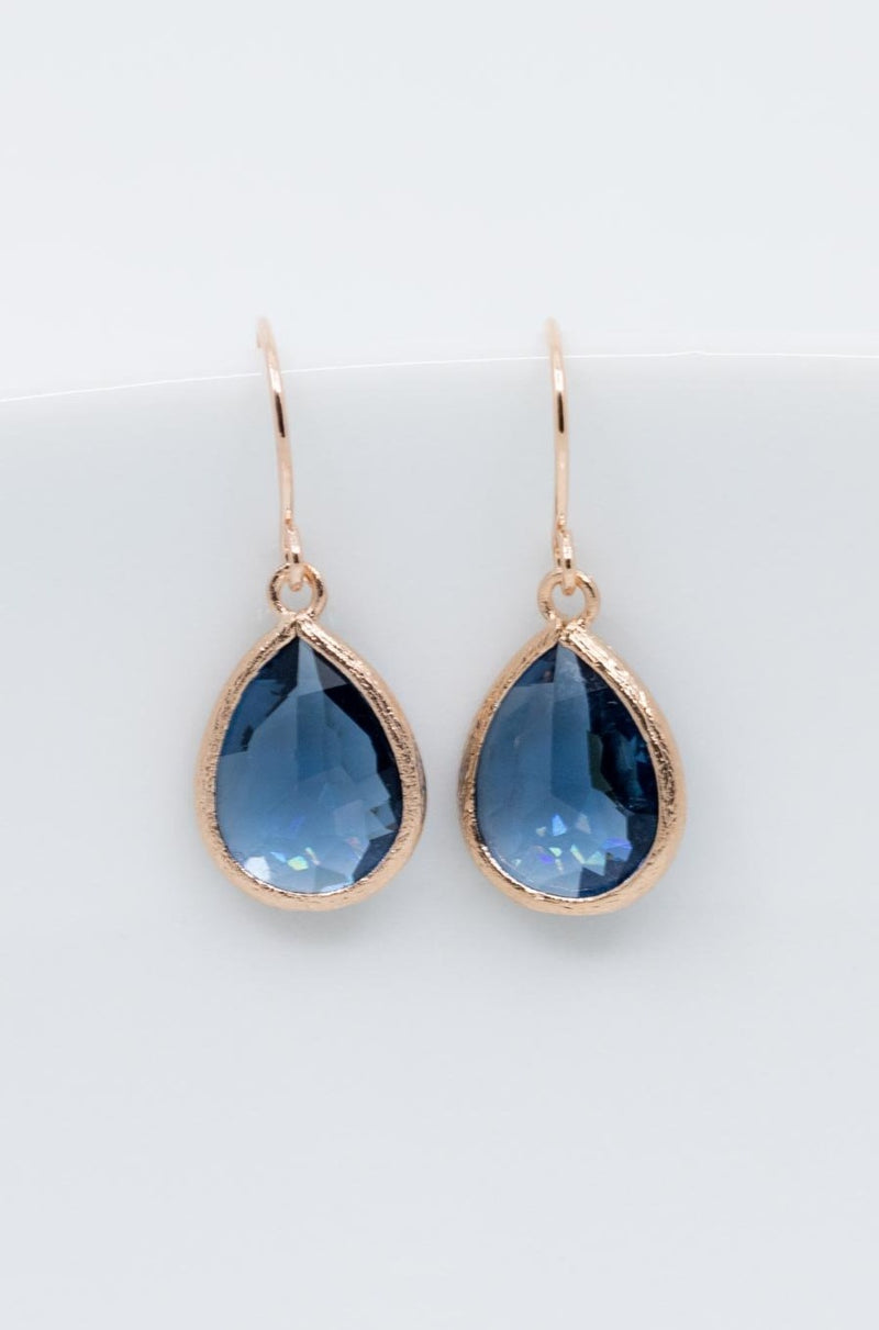 Ohrringe Saranda Rosegold Blau, Catalea, schlichter Schmuck, Minimalistischer Schmuck, personalisierter Schmuck