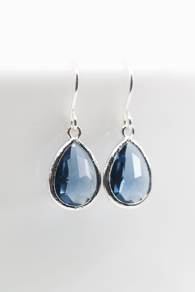 Ohrringe Saranda Silber Blau - Catalea - Schlichter Schmuck - Minimalistischer Schmuck - Modeschmuck