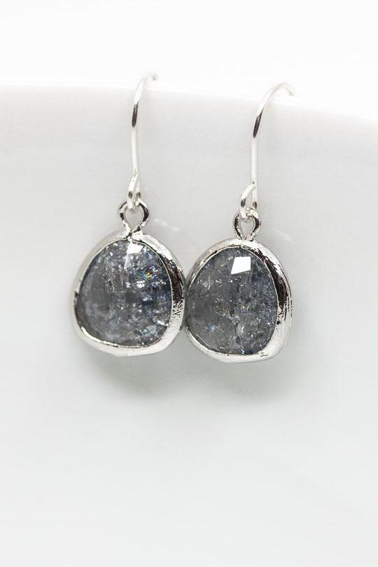 Ohrringe Ravenna Silber Grau gebrochen - Catalea - Schlichter Schmuck - Minimalistischer Schmuck - Modeschmuck
