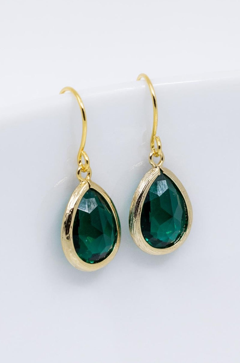 Ohrringe vergoldet Grün Saranda, Catalea, schlichter Schmuck, Minimalistischer Schmuck, personalisierter Schmuck