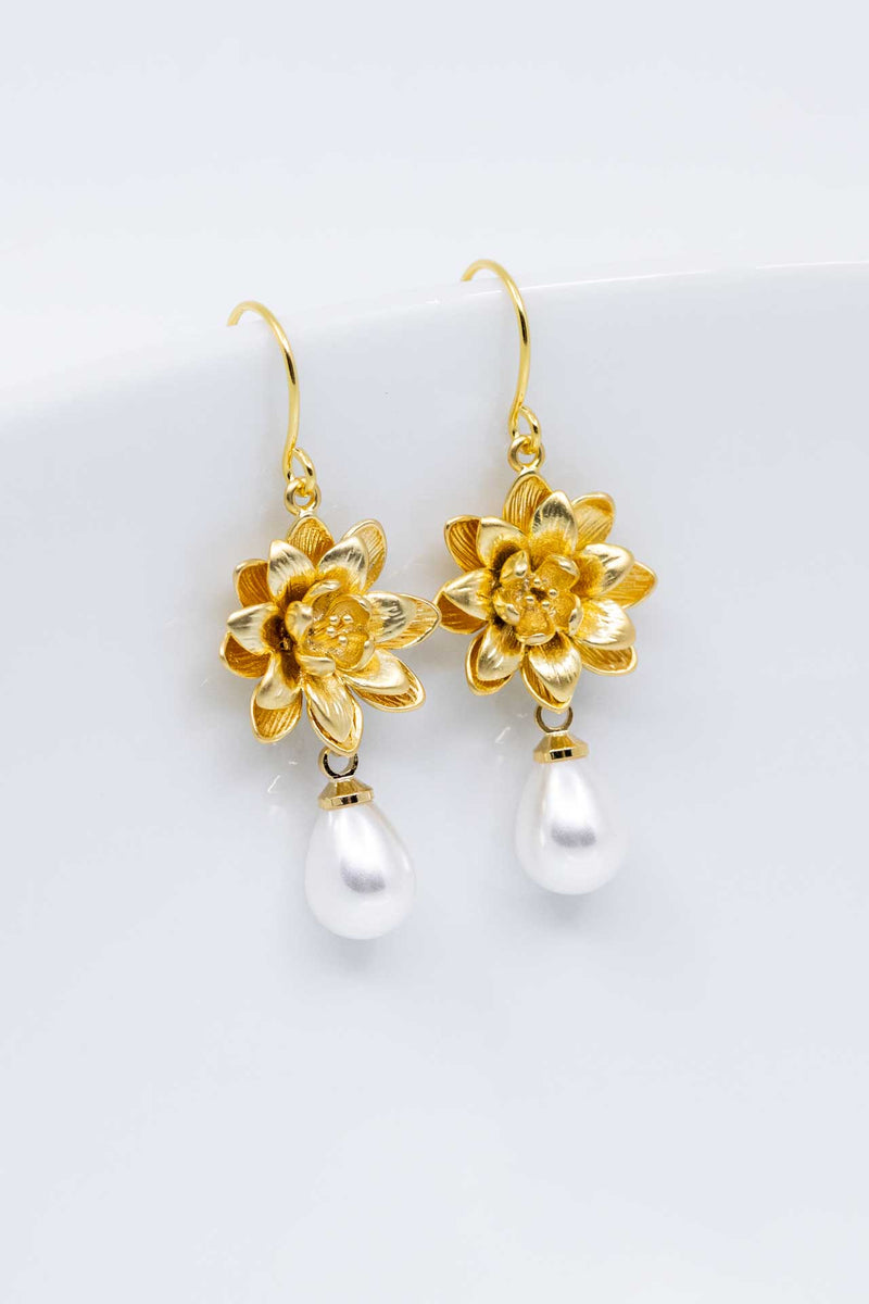 Ohrringe vergoldet Blume Perle
